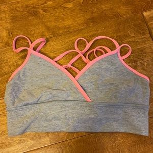Lululemon sports bra